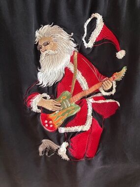 Tori Richard rockin Santa Resort Shirt with Black Trim